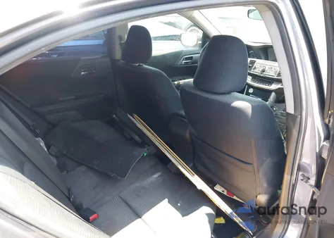 2015 Honda Accord Lx z USA, uszkodzony, nr VIN 1HGCR2F32FA187665